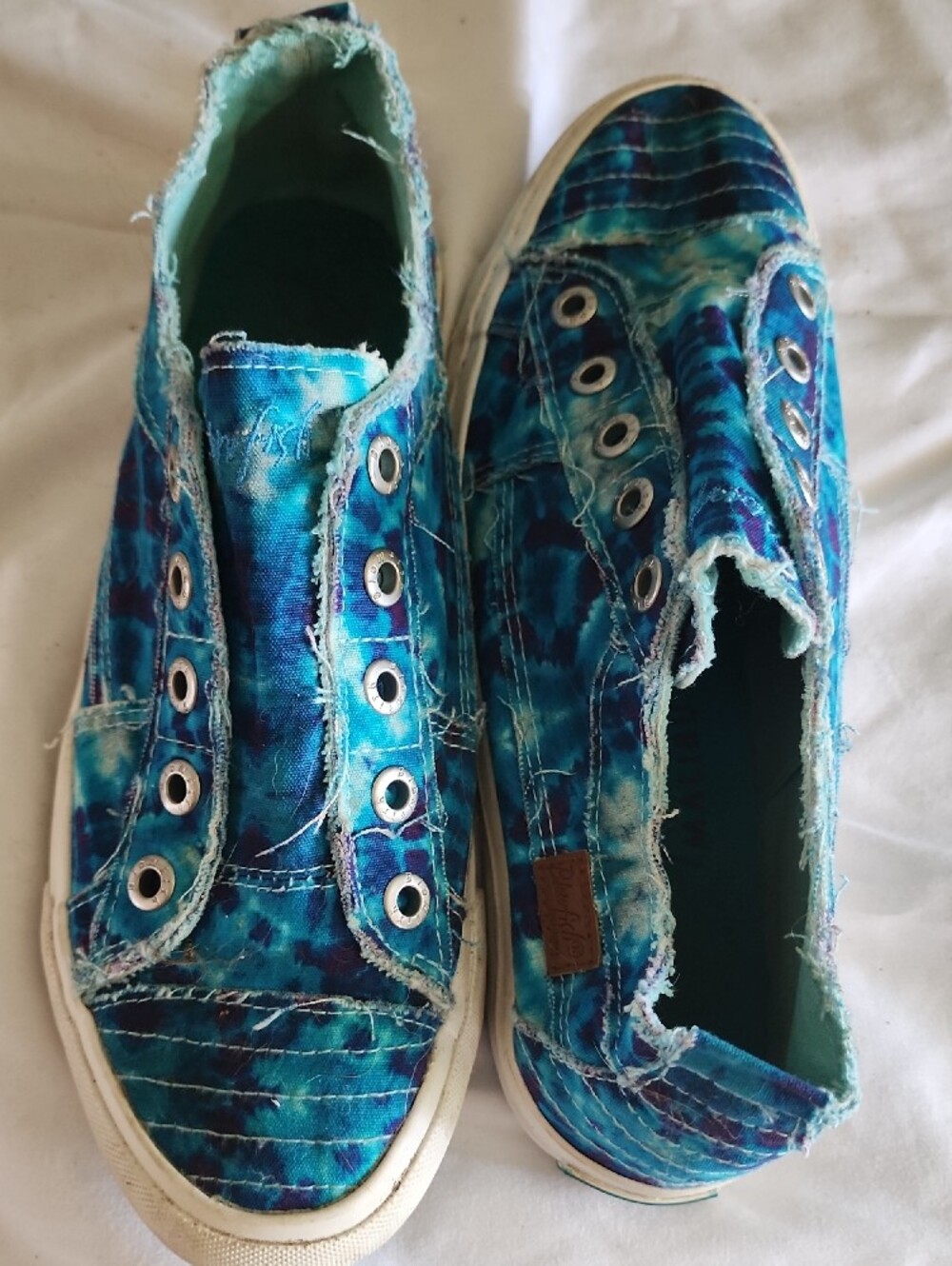Blowfish Malibu Play Turquoise Tie Dye Slip On Canvas Sneakers Women's 10 - Picture 2 of 7